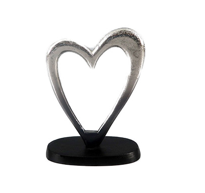 Μεταλλική Διακοσμητική Καρδία Σε Μαύρη Βάση