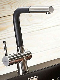 Pyramis Capriccio Premium Μπαταρία Κουζίνας Πάγκου με Ντουζ Inox Μαύρη