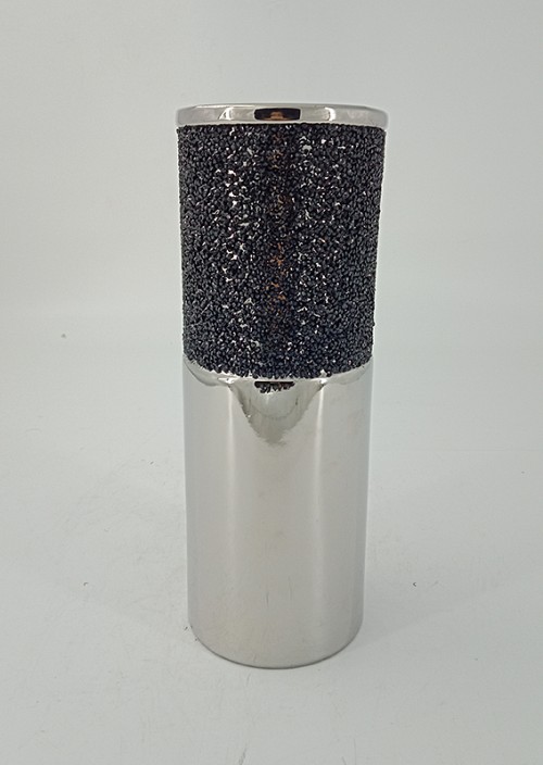 Διακοσμητικό Ασημί Κεραμικό Βάζο Με Μαύρα Στρας 11x11x30cm